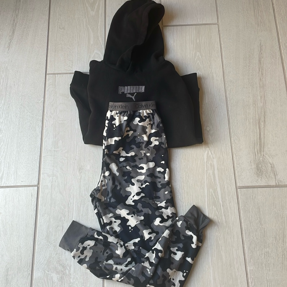Calvin Klein Pajama Pants & Puma Hoodie Black Boys size 10/12 (hoodie)&1…